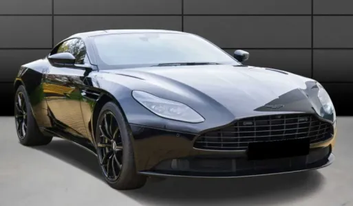 Aston martin . DB11 V8 Coupe =2X2 Carbon Fiber Twill= Гаранция
