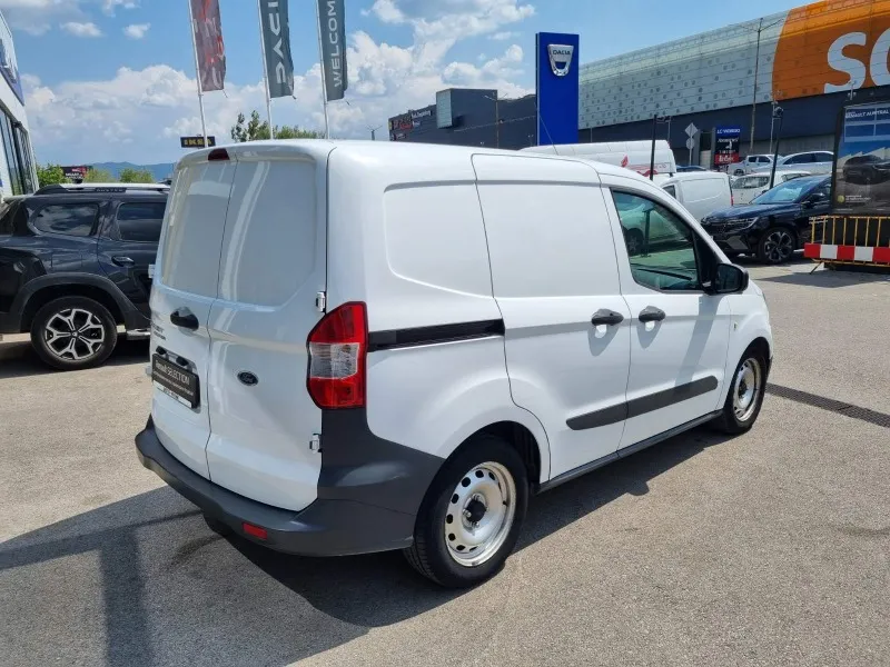 Ford Courier 1.5 Image 5