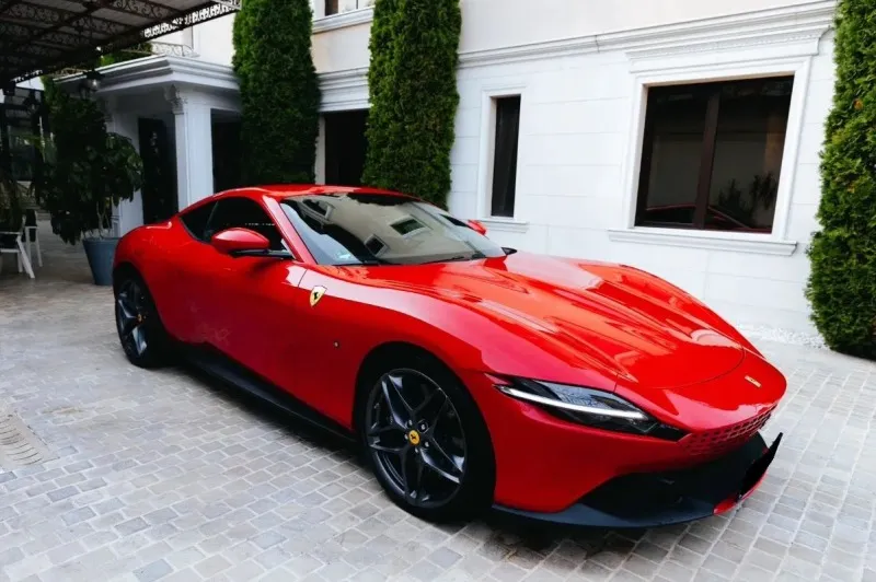 Ferrari Roma 3.9 V8 Image 1